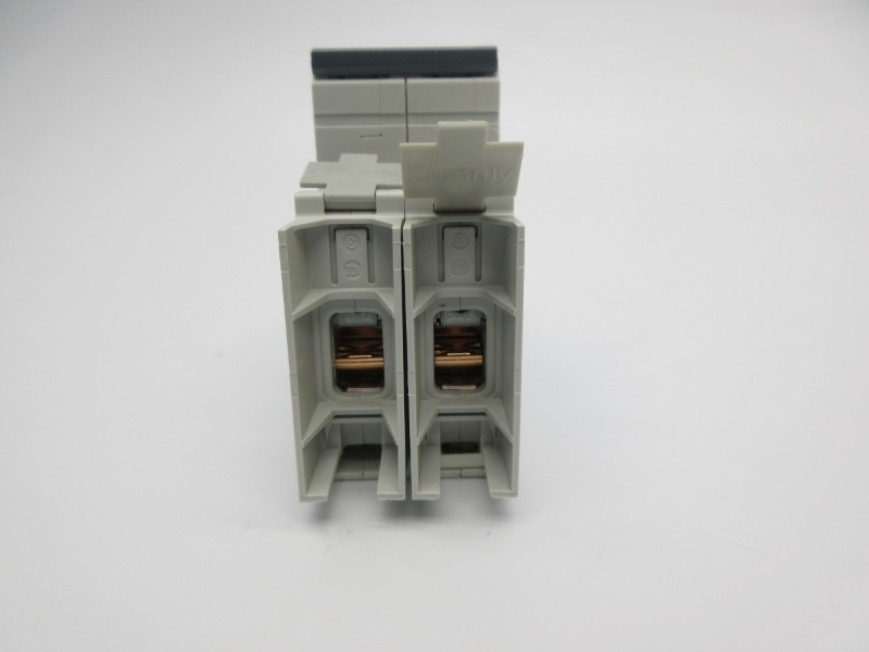 SIEMENS 5SJ4203-7HG42 277V 3A NSMP