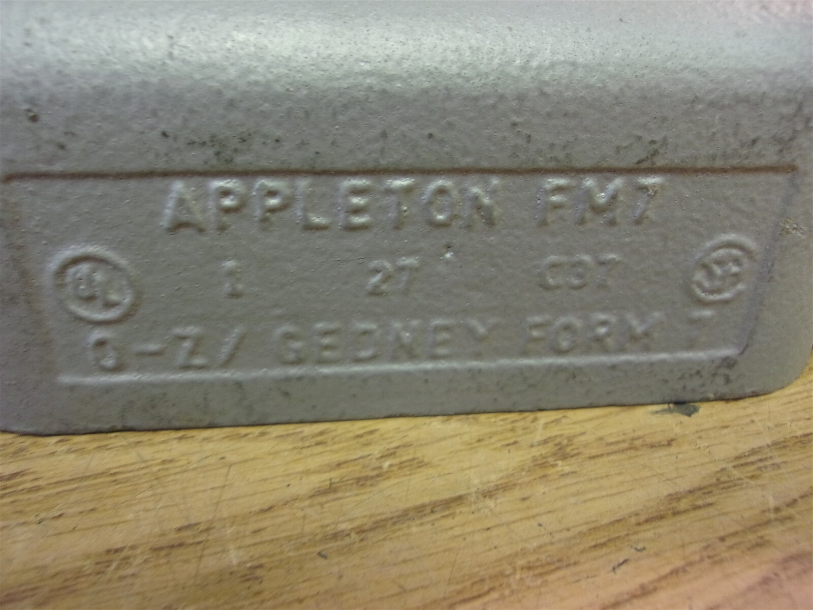 Appleton FM7 1 27 C37 Oz Gedney Form 7 Conduit Body *FREE SHIPPING*
