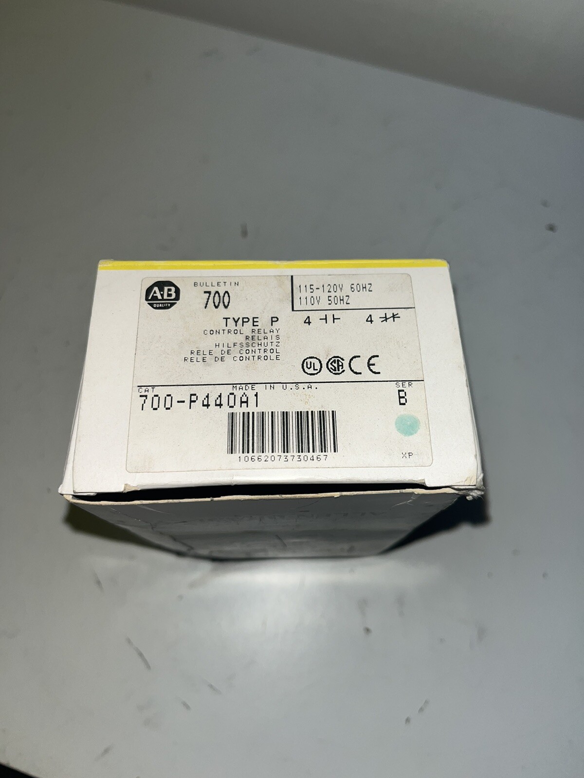 New ALLEN-BRADLEY 700-P440A1 TYPE P CONTROL RELAY. 115-120V 60HZ / 110V 50HZ New