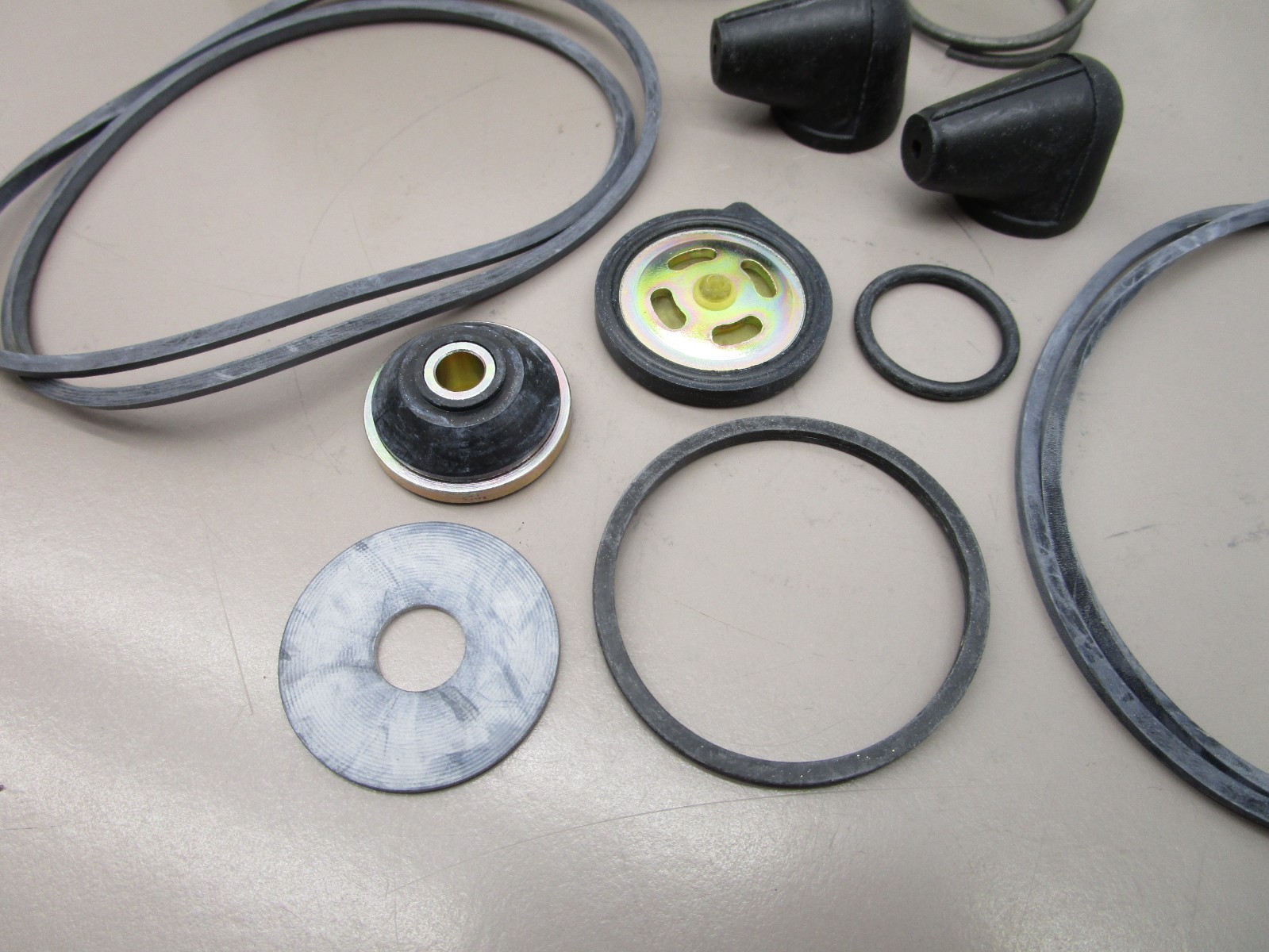 Bendix 103980N End Cover Repair Kit for AD-4 Air Drier