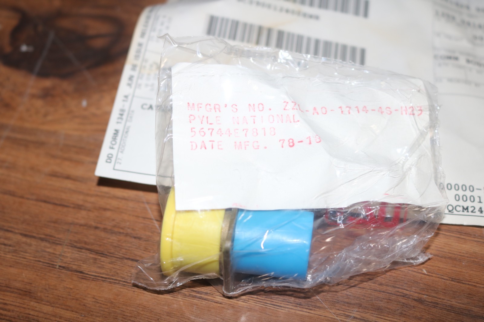 NOS Electrical Connector C48-00R14-4S169 5935-00-759-1742