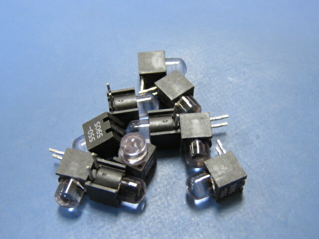 DIALIGHT 550-5905F Qty of 10 per Lot LED Uni-Color Green