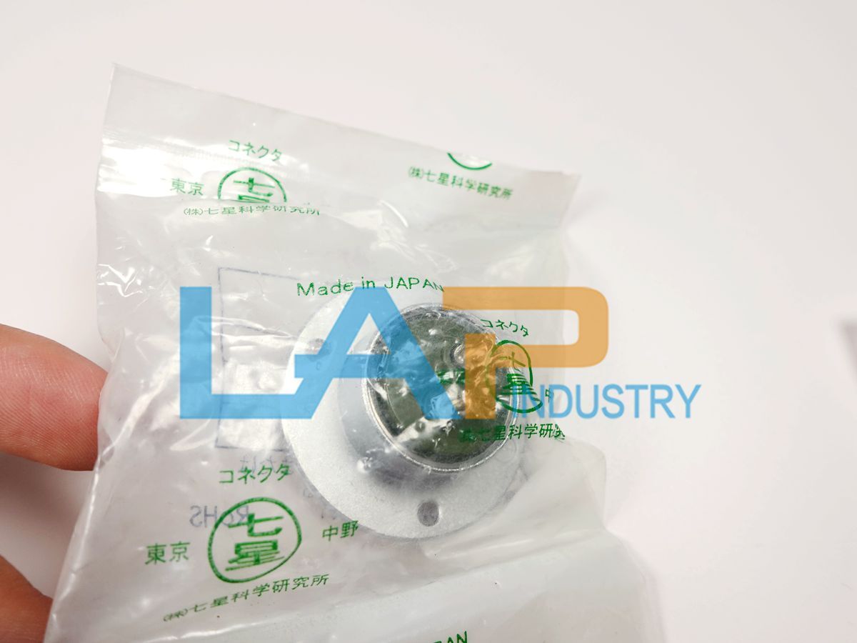 1PCS New For NANABOSHI NCS-252-RF Connector NCS 252 RF 10A 250V Female head