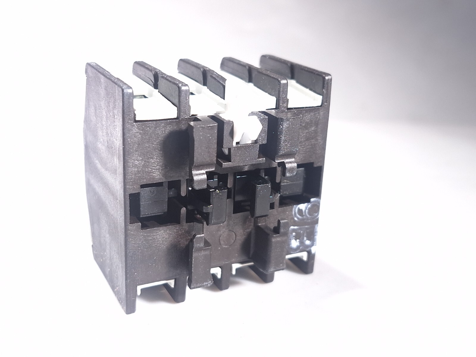EATON MOELLER DILM150-XHIA22 AUXLIARY CONTACT 4P 2NO/2NC XTCEXFAG22 290774