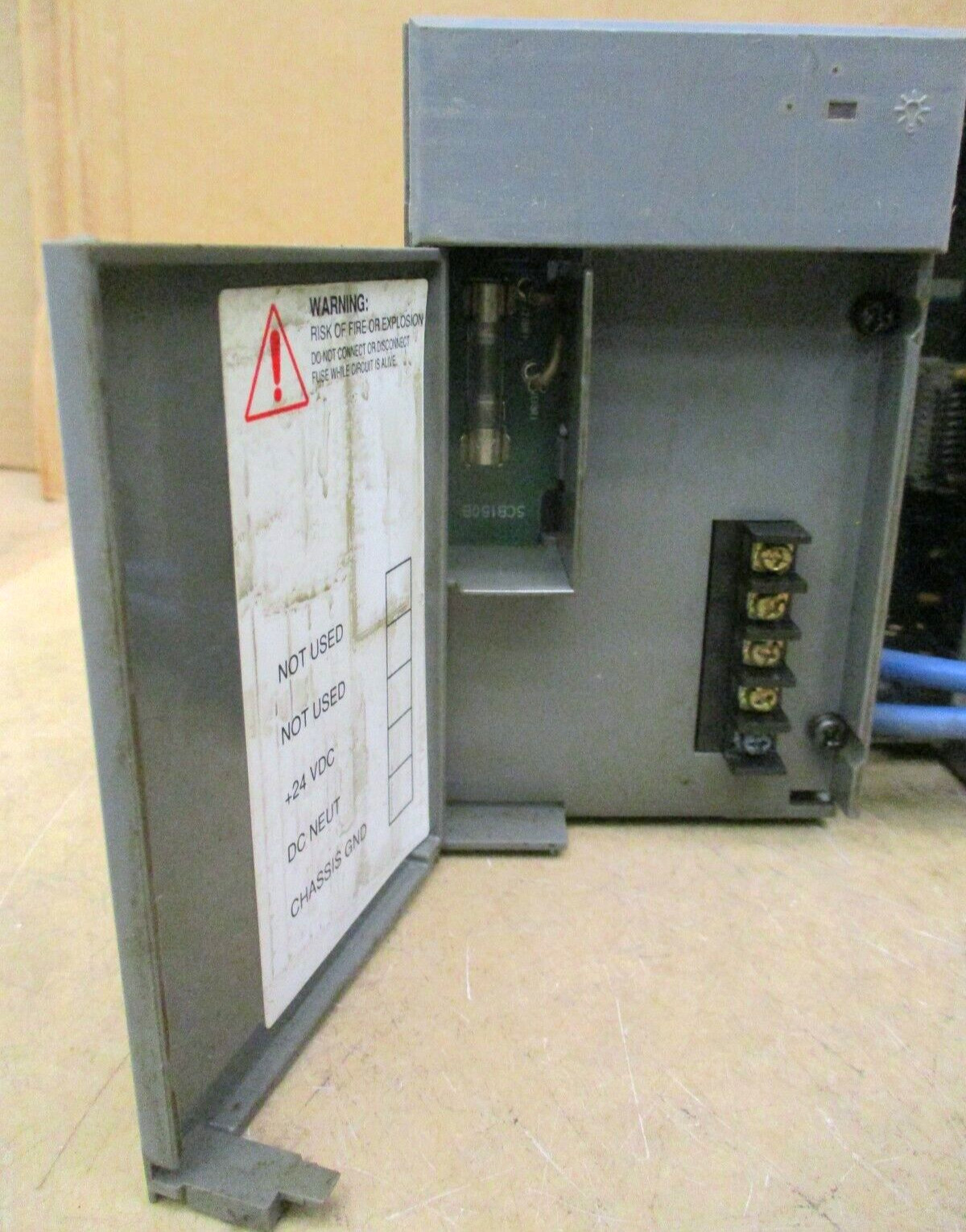 Allen-Bradley SLC 500 1746-P3 Ser A 1747-DCM Ser A 1747-SDN Ser B 48665GN