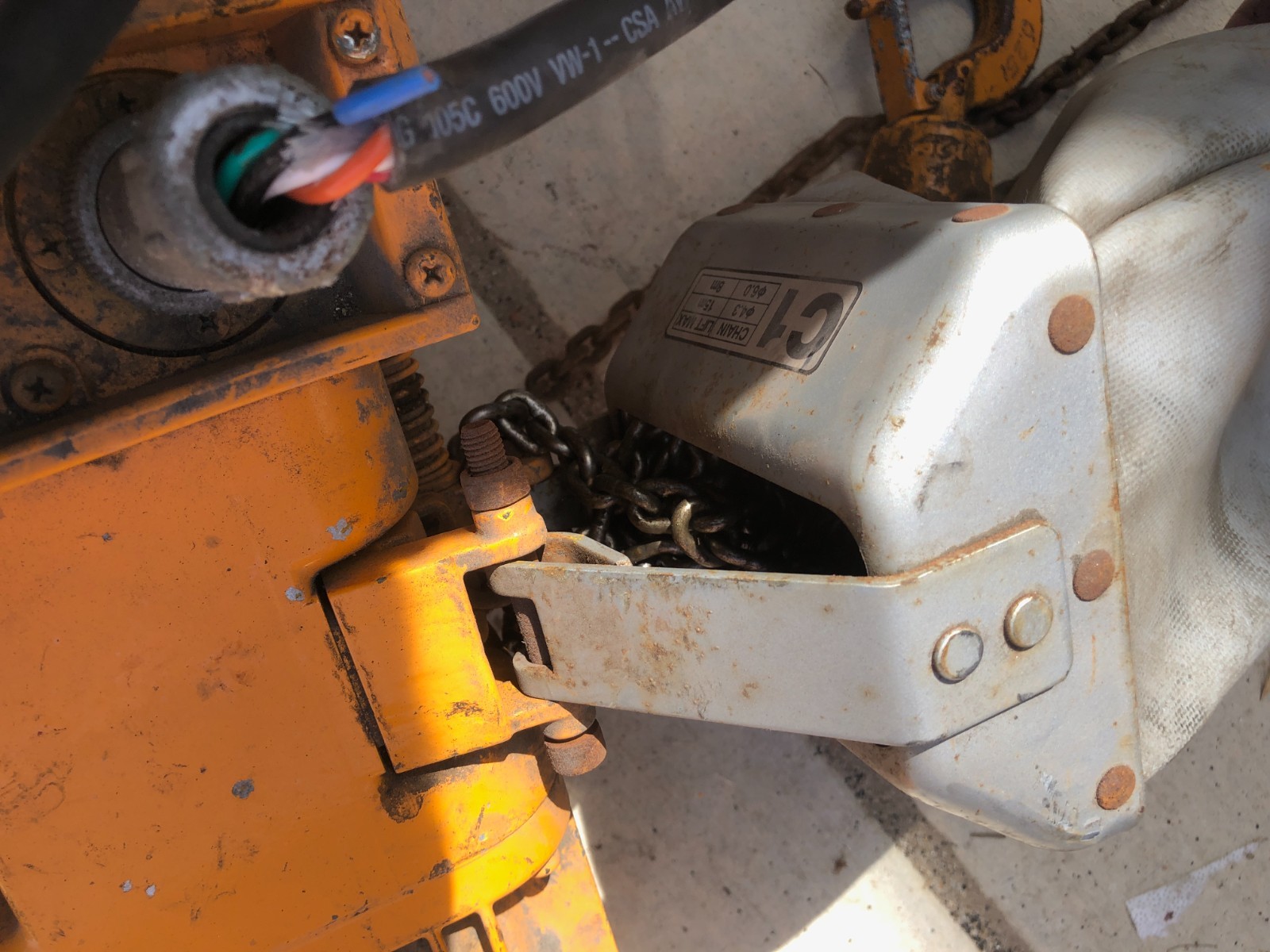 Harrington 1/4 Ton 500 lbs Electric Chain Hoist 110v