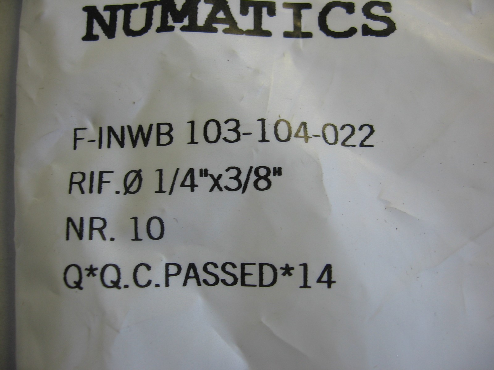 Lot of 10) Numatics INWB103-104-022 1/4″ Tube x 3/8″ Thread Push-In Adapter
