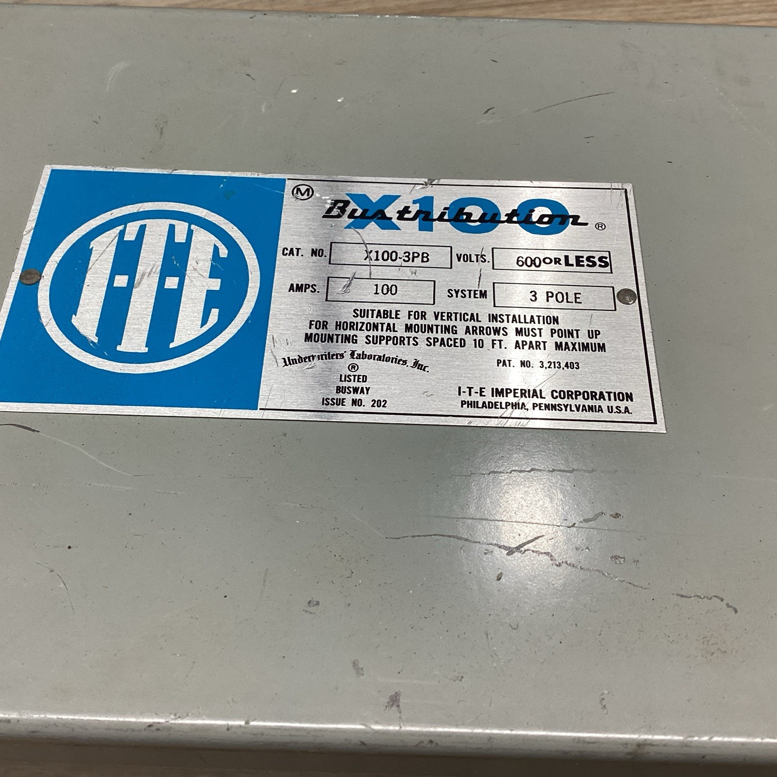 ITE X100 X100-3PB 100AMP 3POLE BUSWAY ENCLOSURE #814E134PR6*CO