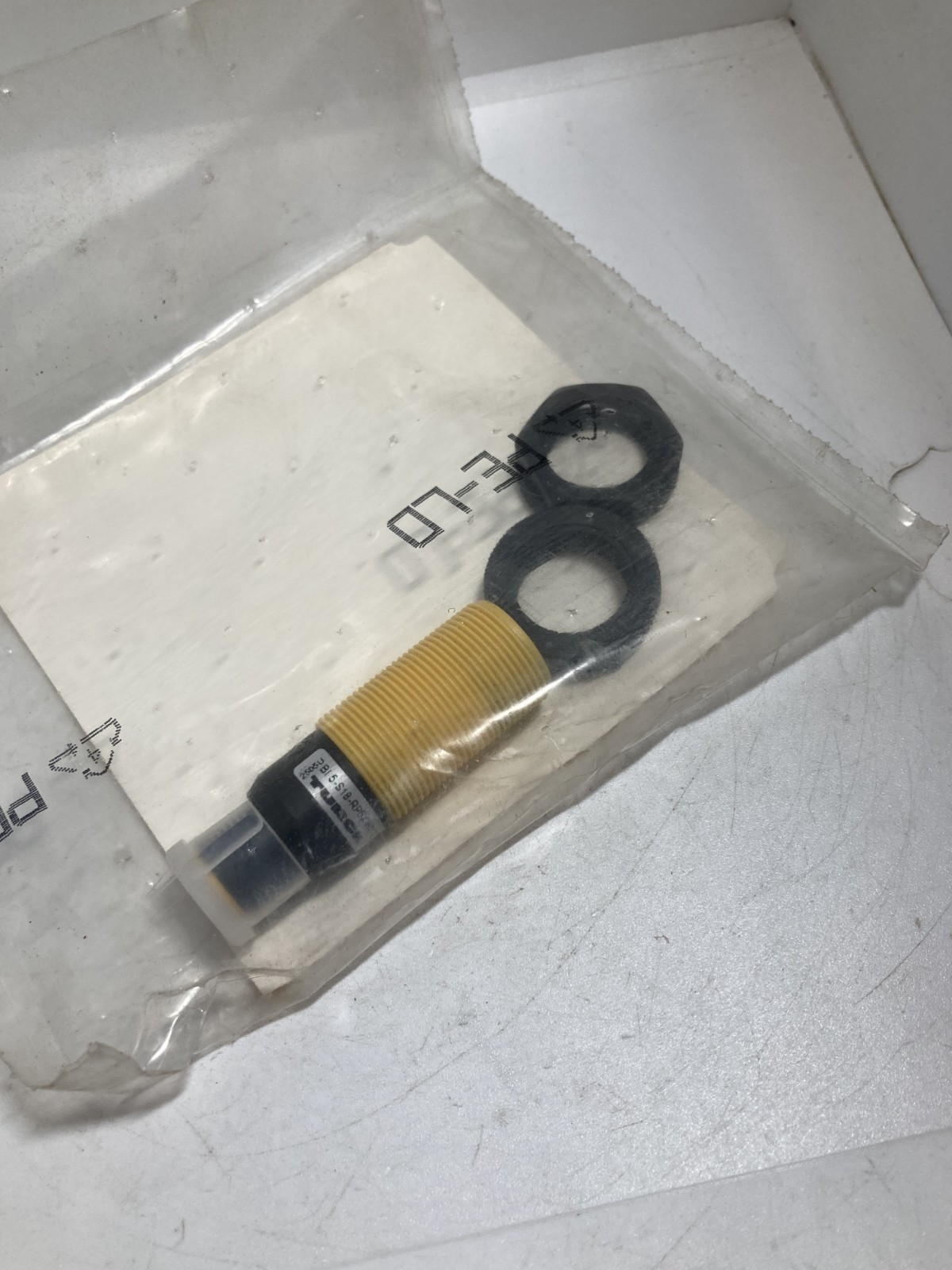TURCK BI5-S18-RP6X-H1141/S97 INDUCTIVE SENSOR 10-30VDC 200MASEN 5MM NIB