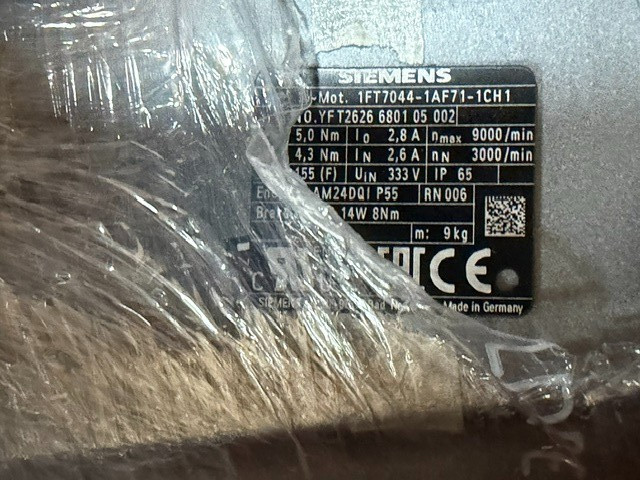 SIEMENS 1FT7044-1AF71-1CH1 SIMOTICS SERVO MOTOR 2.6A 3000RPM 1.35KW