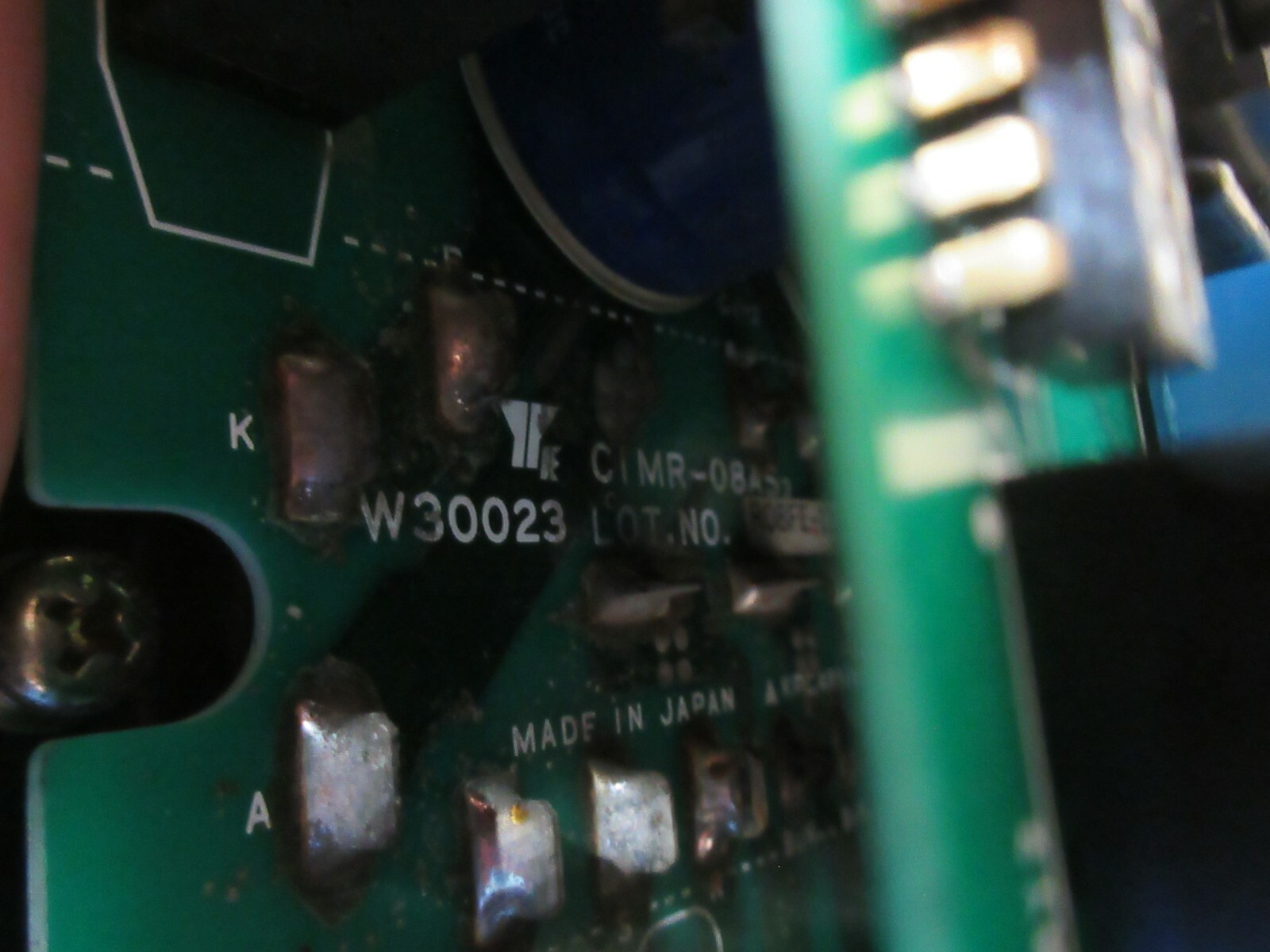 YASKAWA SERVO DRIVE CIMR-08AS3 W30023 R08FE-122BW5-192 W30022 QM15KD1-HB 15-A2