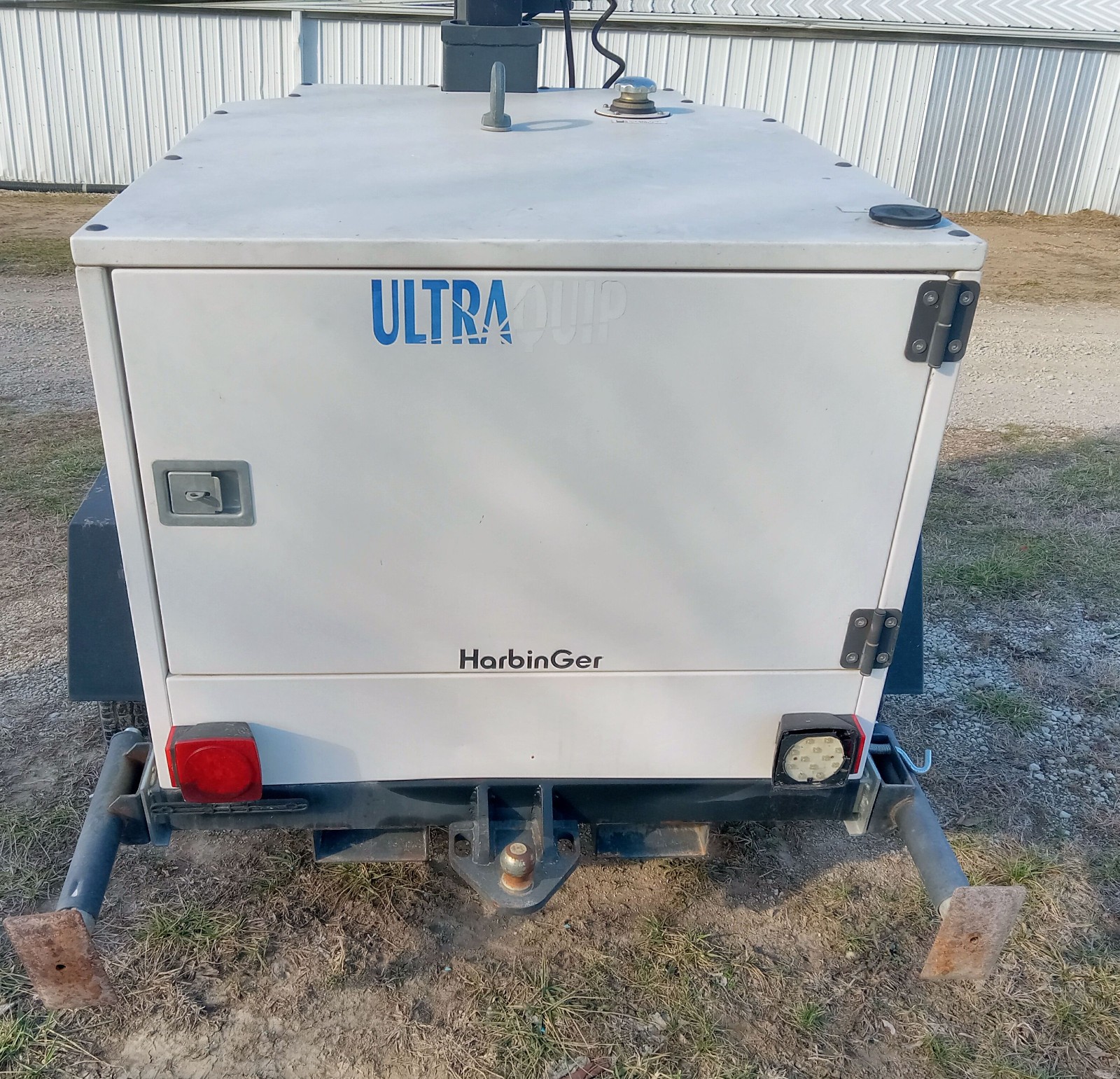 1 USED 2018 HARBINGER V3E 8.0KW 60HZ 120V 66.66A DIESEL LIGHT TOWER *MAKE OFFER*