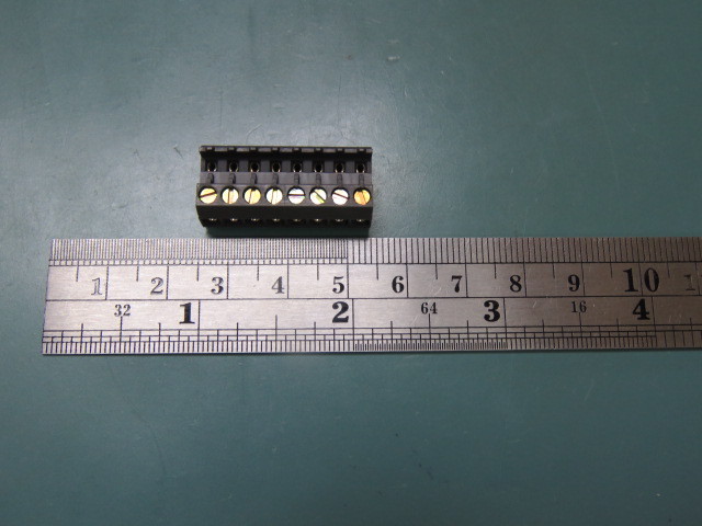 WECO 930-FL-DS/08 Qty of 15 per Lot PLUG PLUG-IN S; Plug; Plug-In Screw; 8; 30