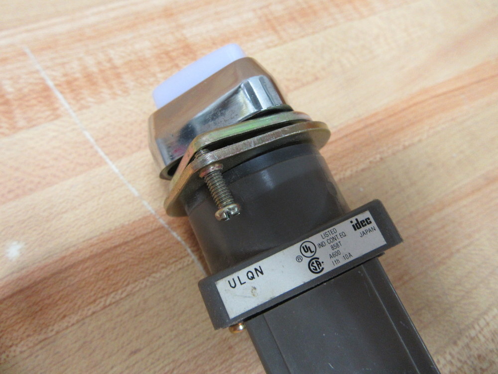 IDEC ULQN Izumi Push Button