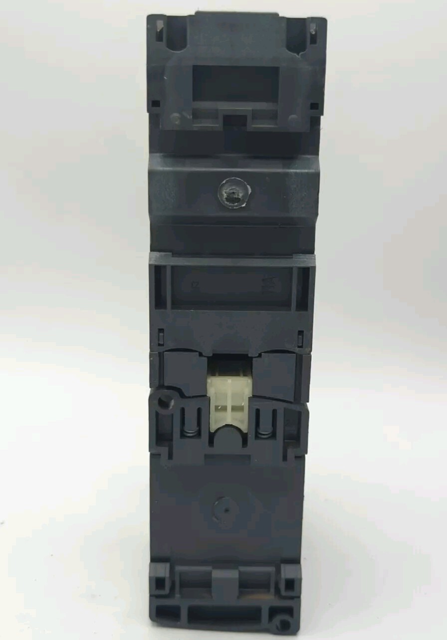 USED TELEMECANIQUE LC1D12 W/TELEMECANIQUE GV2ME14/6-10A DELTA STARTER