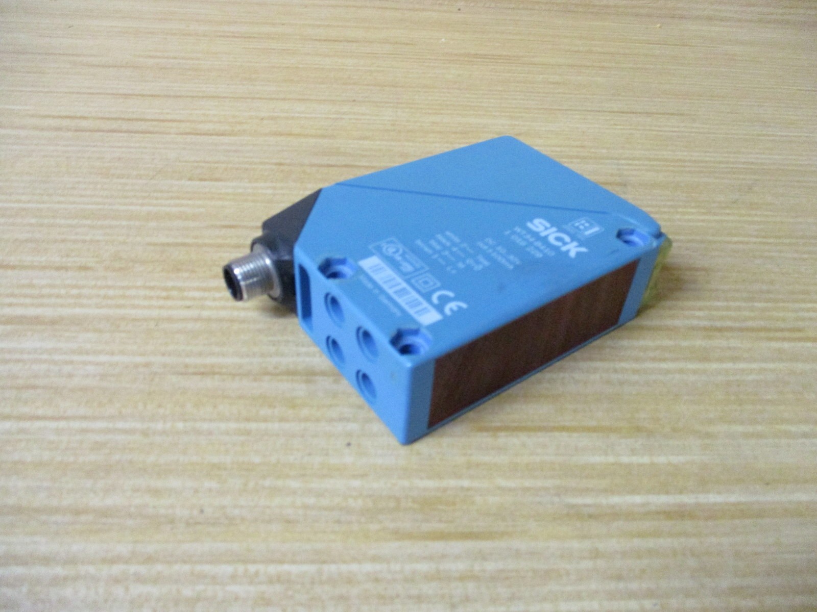 Sick WT34-B410 Photoelectric Sensor 1019229