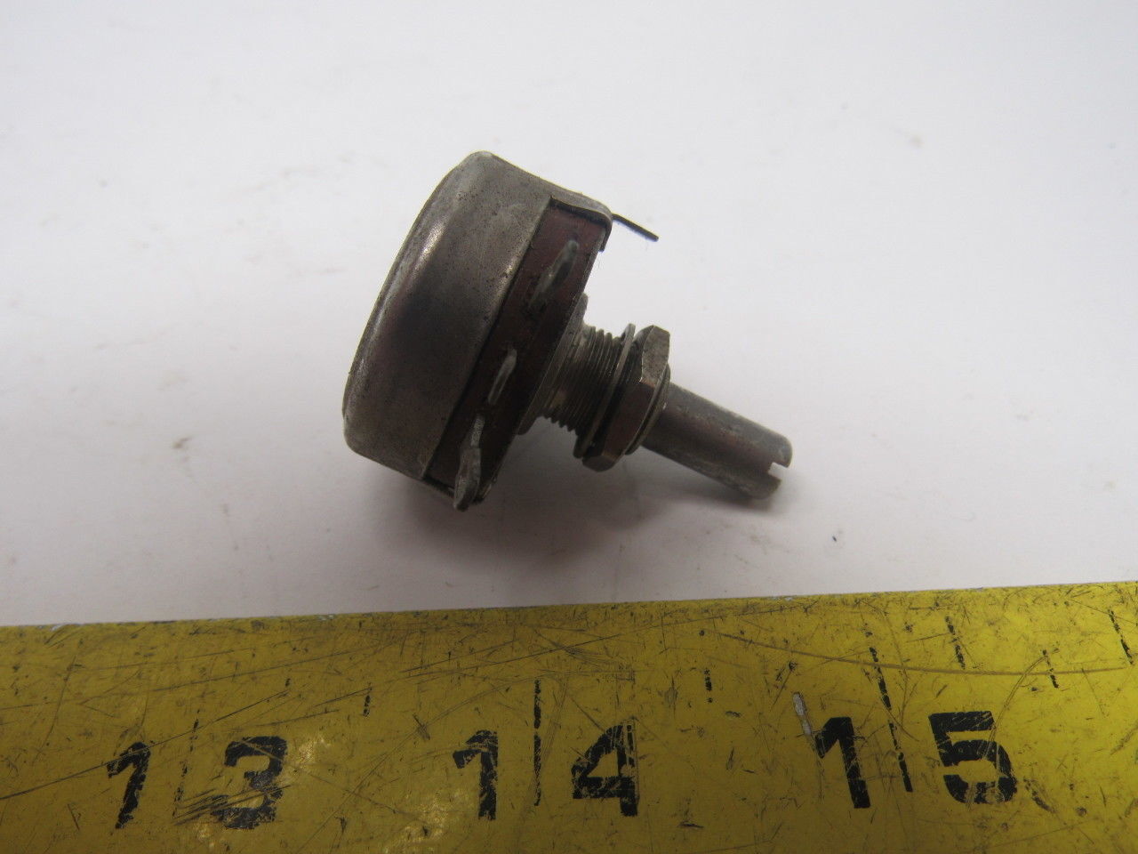A-B Allen Bradley RV4NAYSD104A Type J 100KO Potentiometer