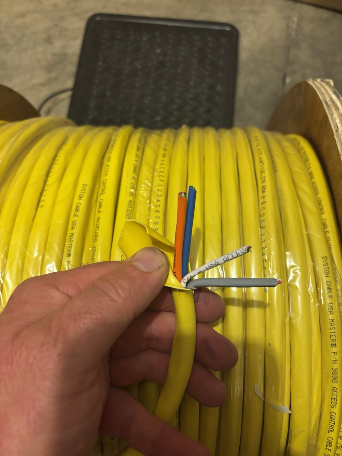 Syston Access Control Cable 18/4 + 22/3 Pair + 22/2 + 22/4 500ft 9898-SP-YL-500