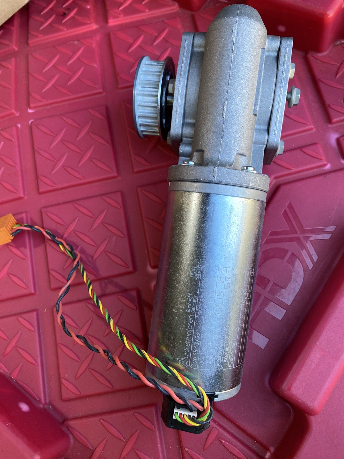 NEW Otis AT400 Elevator Door Motor Left Handed new old stock 211 gen2 g2s