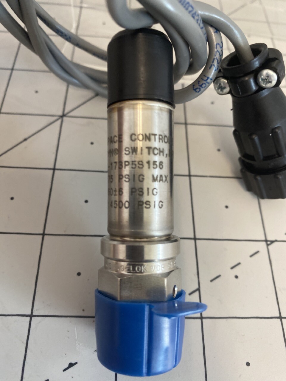 ITT Industries Aerospace Controls Neo-Dyn Switch Press Assy PN: 98087-173P5S156