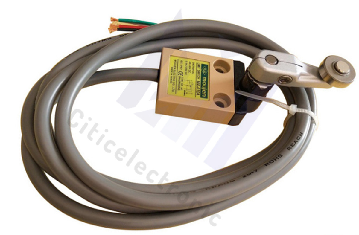 1PCSNEW MOUJEN M4-4104 Limit Switch 5A 125 / 250 VAC