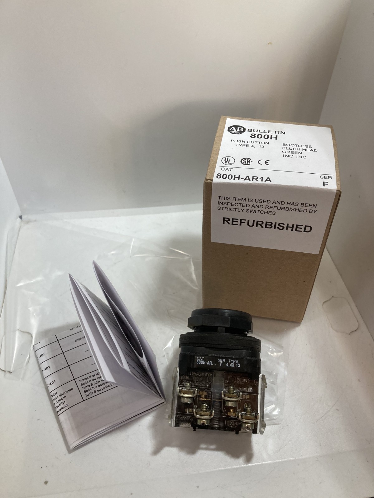 ALLEN BRADLEY 800H-AR1A PUSHBUTTON GREEN FLUSH 1NO/1NC SERIES F