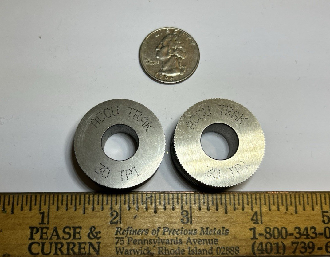 PAIR ACCU TRAK TOOLS 30 TPI KNURLING WHEELS 1 1/4 X 1/2 X 1/2 L&R DIAMOND M&F