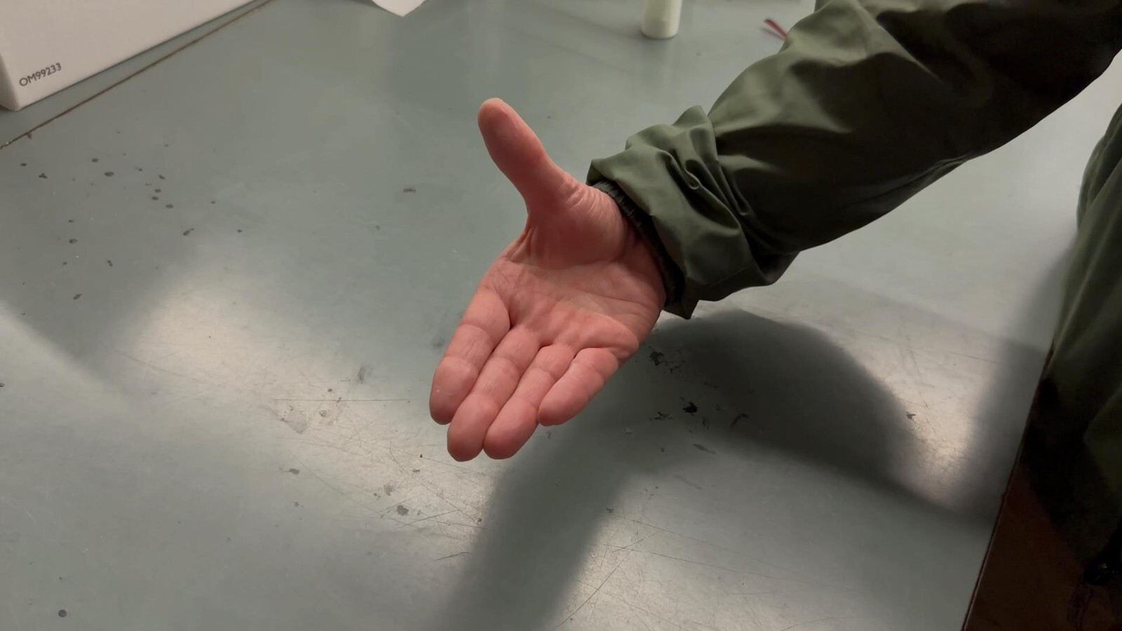 ULTRAVIOLET THIEF DETECTION POWDER invisible except under UV light Security