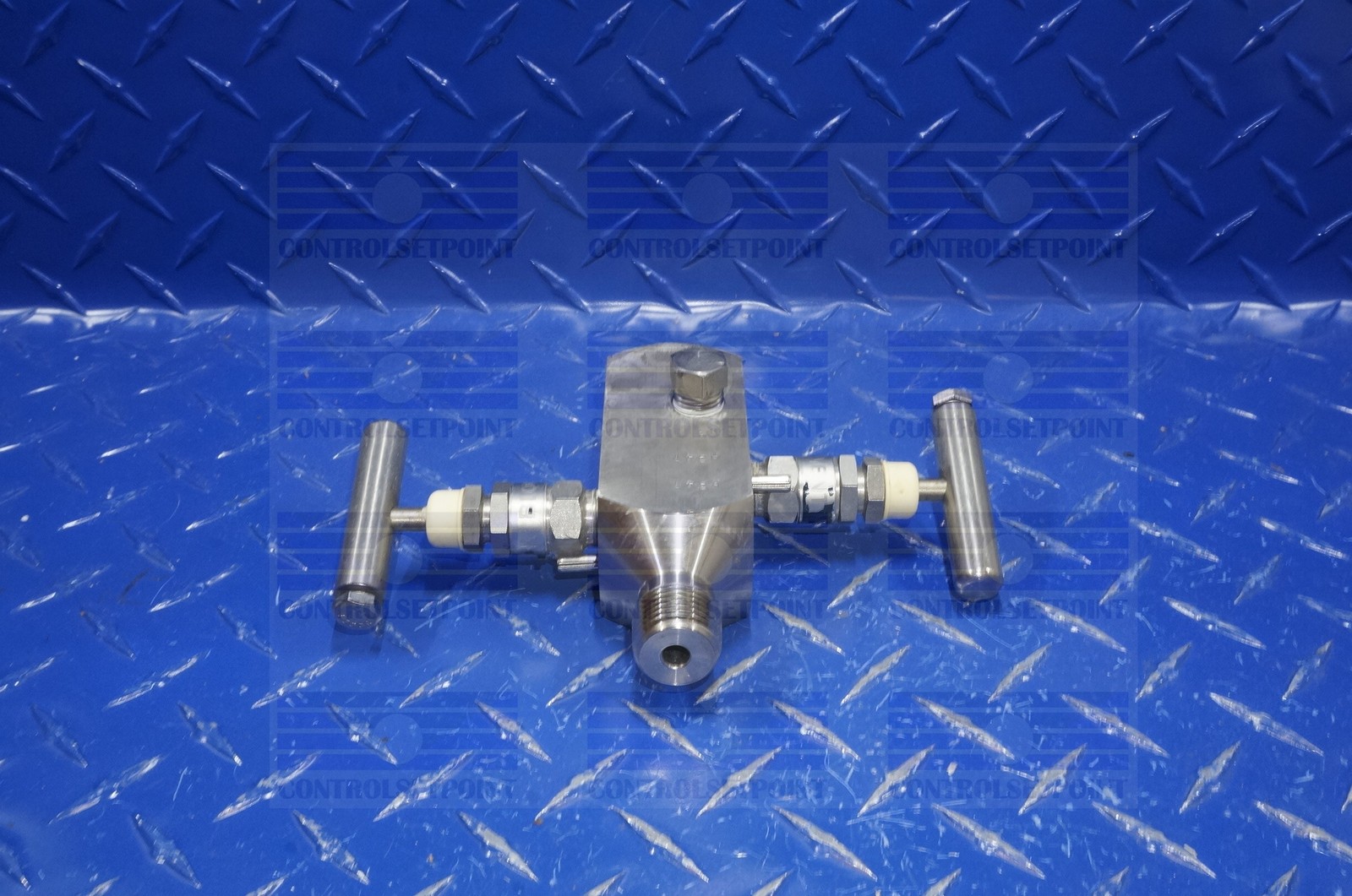 ANDERSON GREENWOOD MANIFOLD M25VIS-44 USD 2 VALVE MANIFOLD
