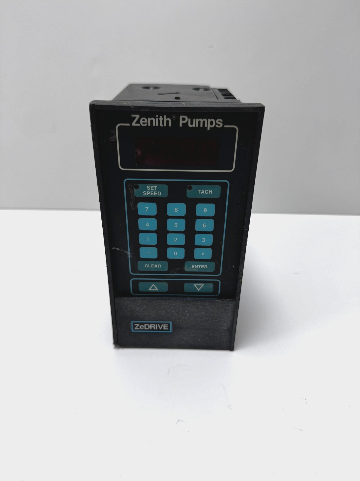 Zenith Pumps ZeDRIVE 68-16817-0138-0 Variable Speed Drive Controller