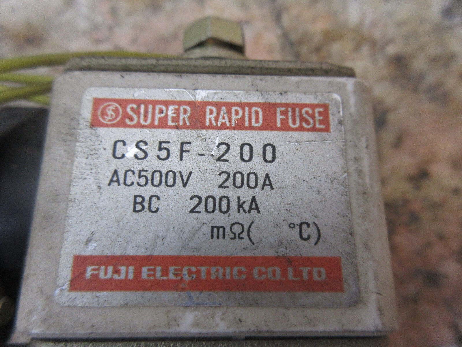FUJI SUPER RAPID FUSE CS5F-200 AC500V 200A BC 200KA LOT OF 4 PIECES