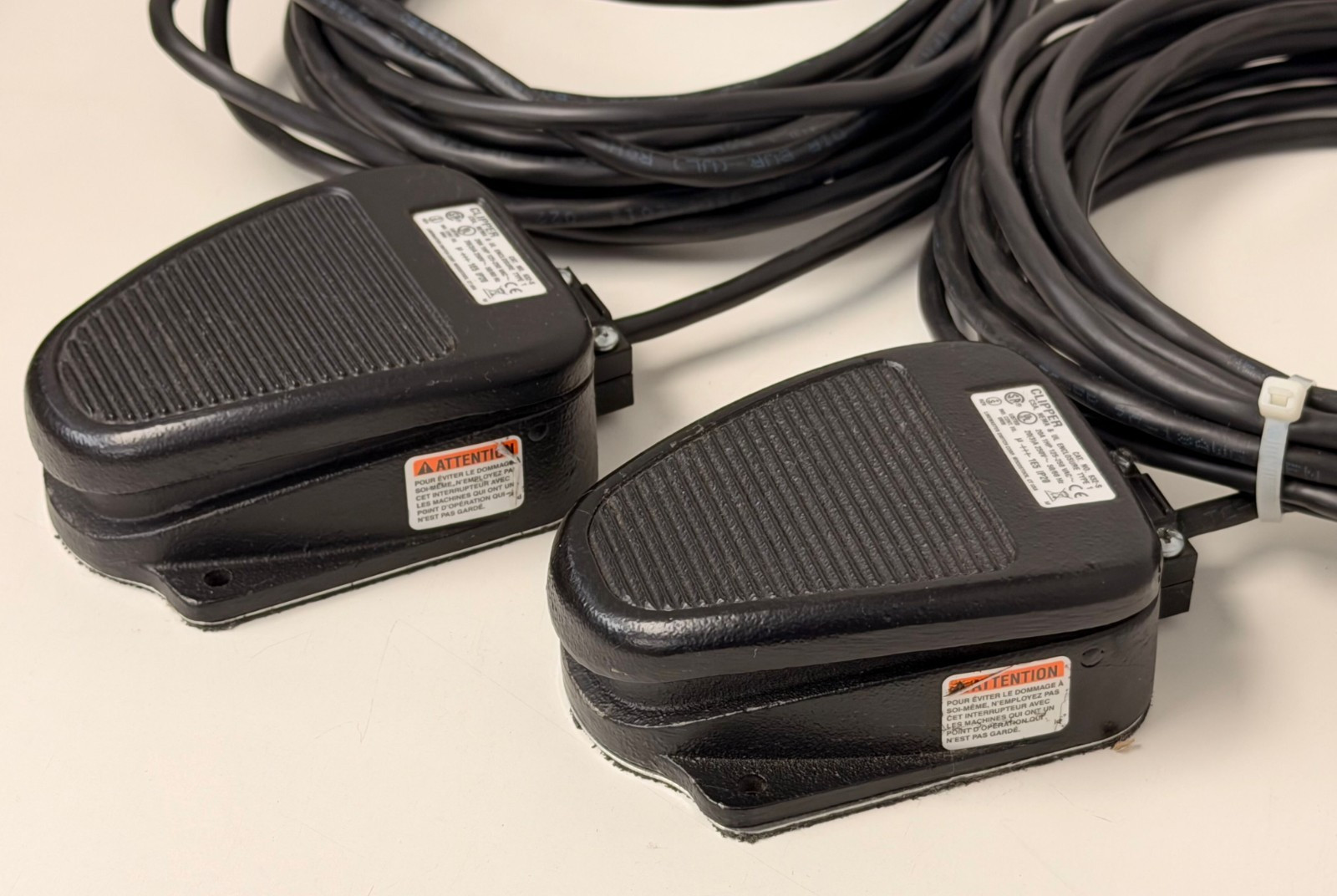 LINEMASTER CLIPPER 632-S SINGLE MOMENTARY FOOT OPERATED SWITCH PEDAL – LOT OF 2