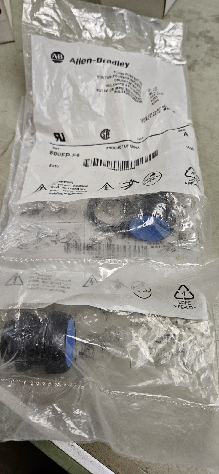 ALLEN BRADLEY 800FP-F6 PUSHBUTTON OPERATOR FLUSH BLUE NNB (LOT OF 2)