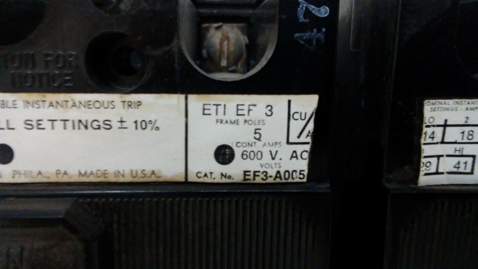 LOT OF (2) GUARANTEED! I-T-E CORP. 5A 3P 600V CIRCUIT BREAKERS EF3-A005