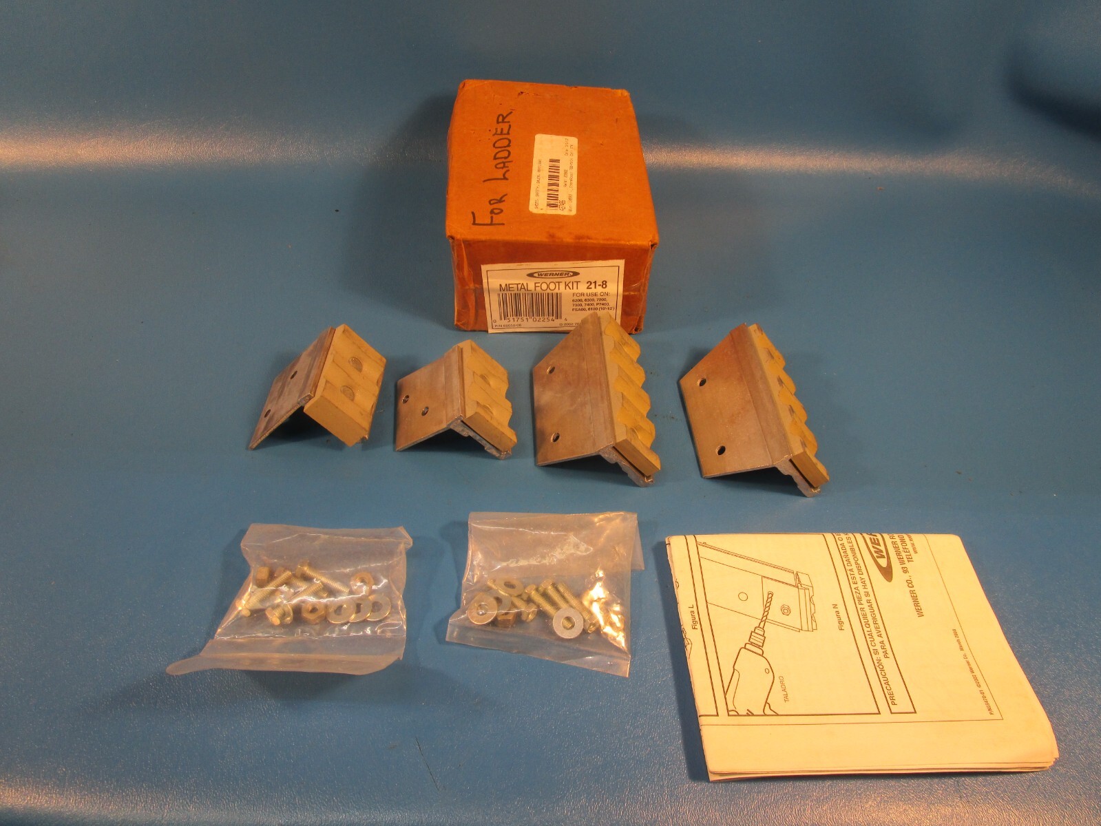 WERNER 21-8, Metal Foot Assembly Kit