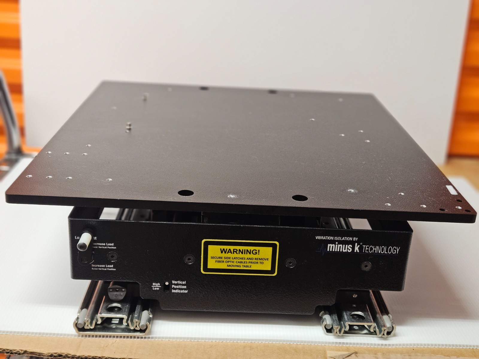 Minus K 25BM-6C 13″ Negative Stiffness Vibration Isolation Platform w/ Rails