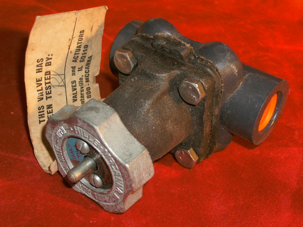 HILLS MCCANNA FIG. 6 INDICATING DIAPHRAGM VALVE 1/2″ NPT NEOPRENE/PVC BODY