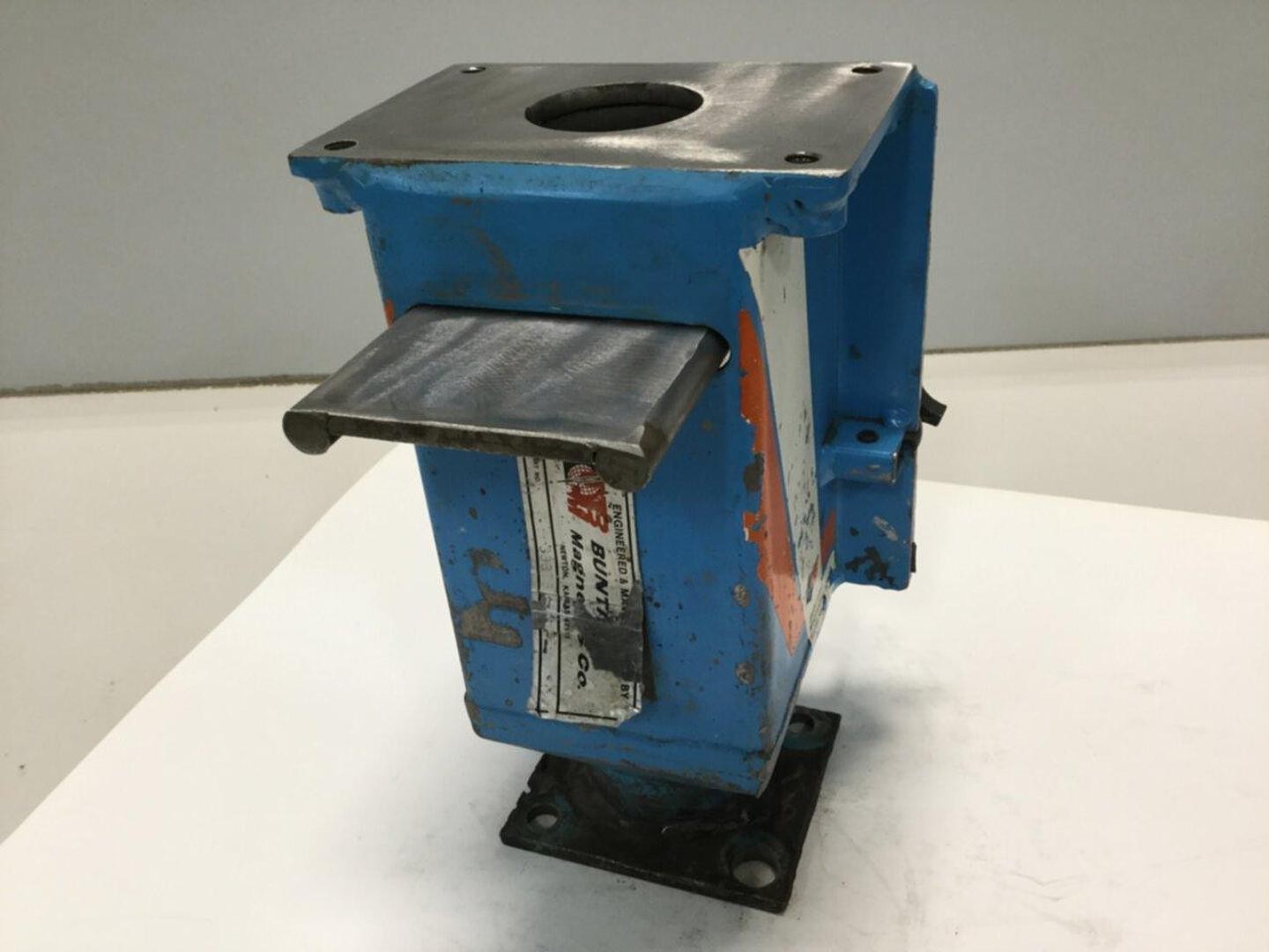 BUNTING Drawer Magnet 33373 Used #107100