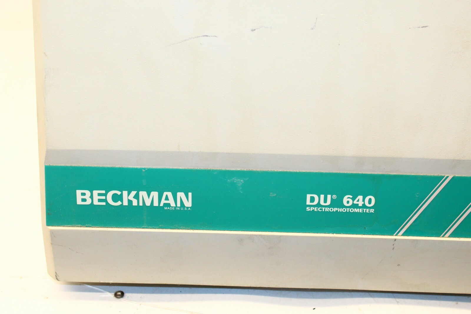 BECKMAN COULTER DU 640 DU640 UV-VIS SPECTROPHOTOMETER ULTRAVIOLET VISIBLE