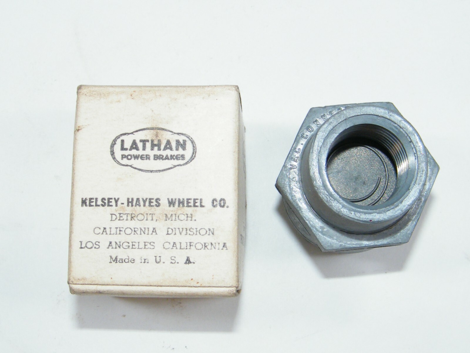 LATHAN KELSEY HAYES WHEEL CO TRACTOR 1573 NEW IN BOX