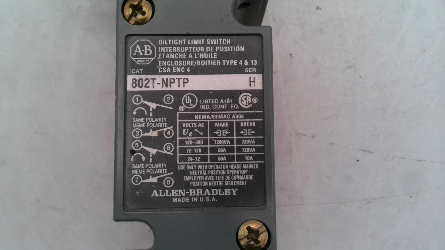 ALLEN-BRADLEY 802T-NPTP OIL TIGHT LIMIT SWITCH TYPE 4 13