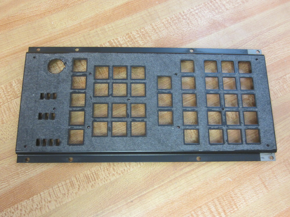 Fujitsu YES3137-061 Keyboard N86D-3137-R001/02 Face Plate w/Keys+Hdw Only