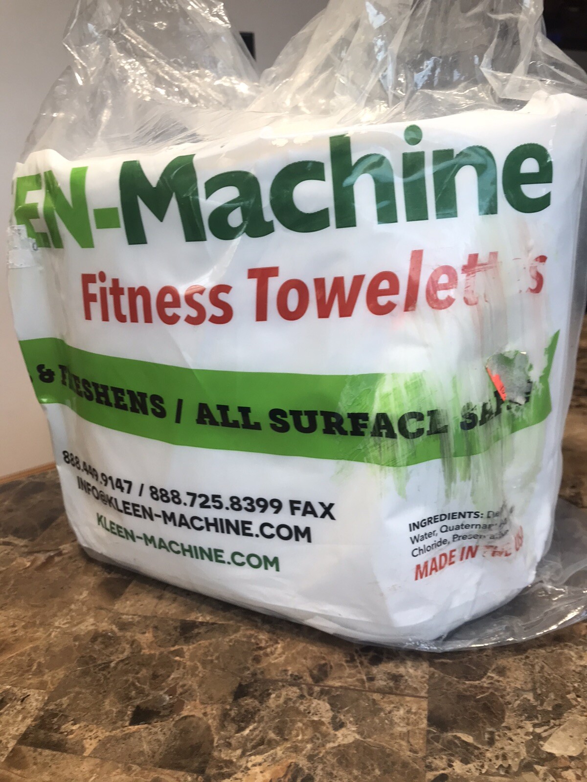 Kleen – Machine Fitness Towelettes 900 Towelettes 8″ x 6″ – NEW