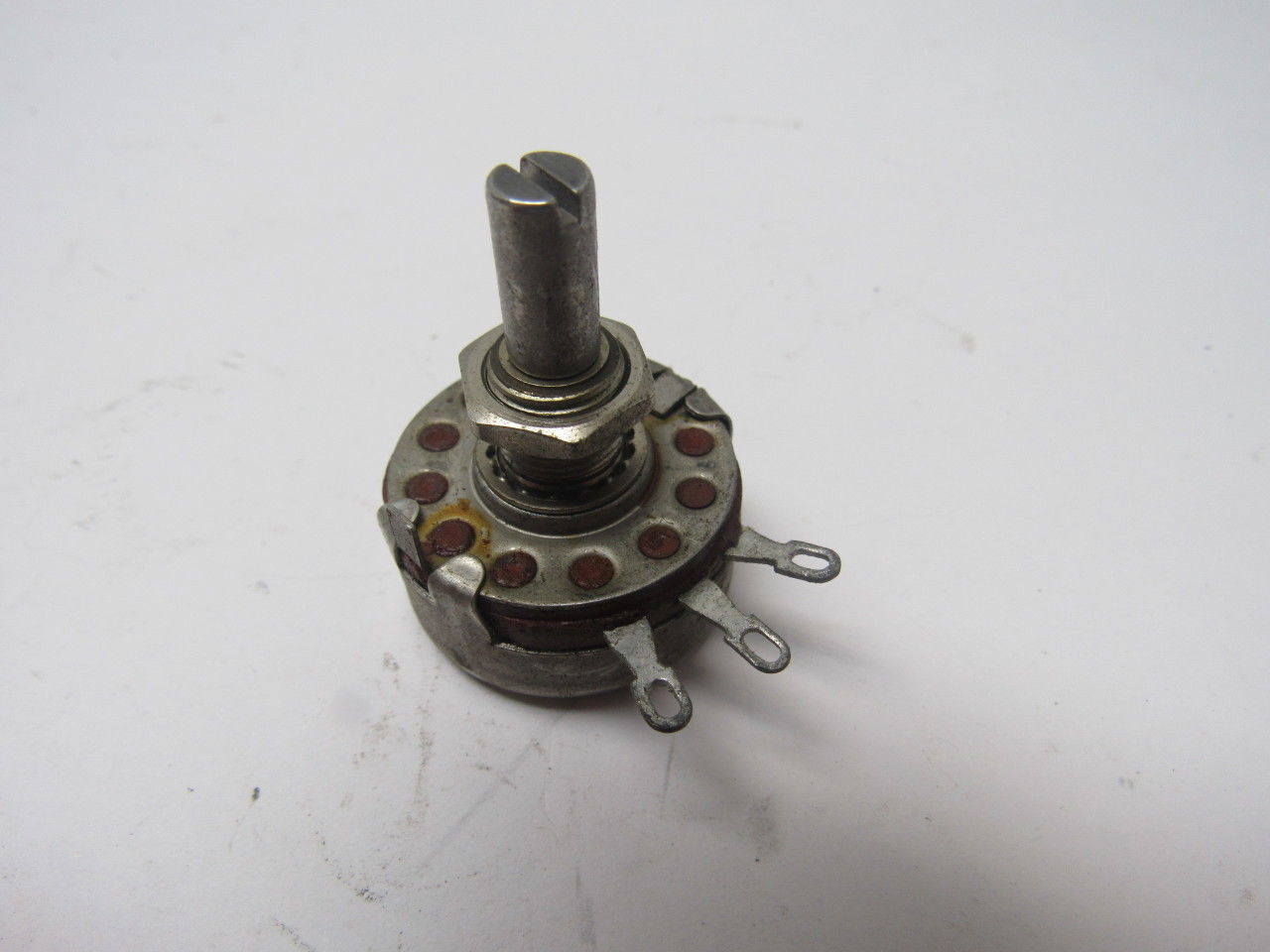 A-B Allen Bradley RV4NAYSD104A Type J 100KO Potentiometer