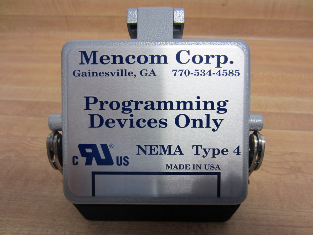 Mencom DHGF-8M-R-32 Panel Interface Connector