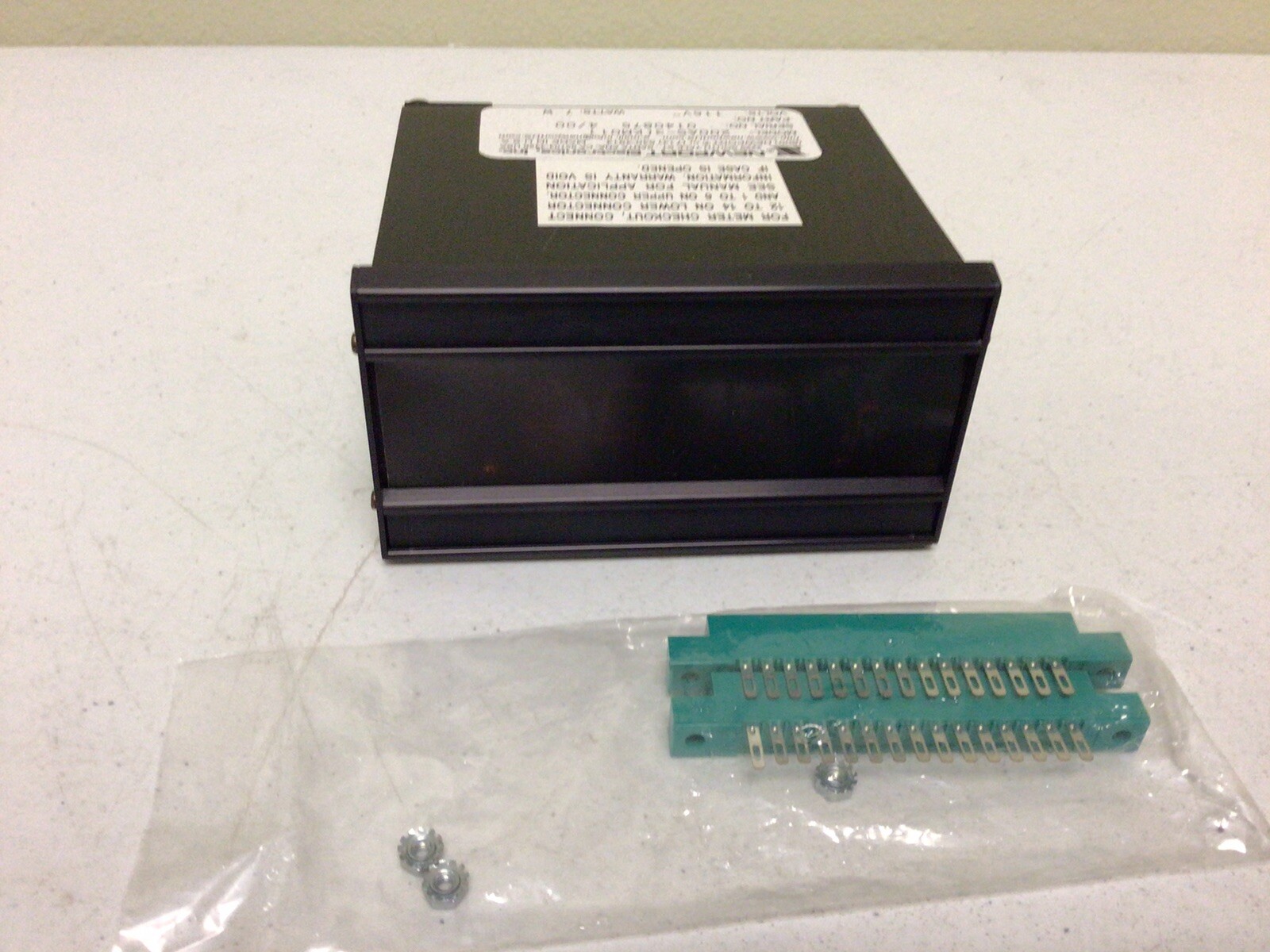 NEW, NEWPORT ELECTRONICS 200AS-3 (KM01) DIGITAL VOLTMETER, FREE SHIPPING