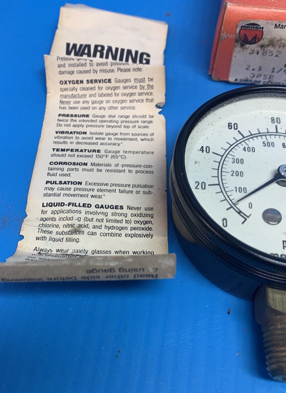 MARSH PRESSURE GAUGE 0-160 Psi J4852 2.5 1/4″BM 0-160 KPA NEW NOS USA Made