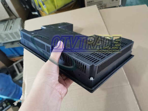 1PCS Mitsubishi Touch Screen GT2710-STBD USED