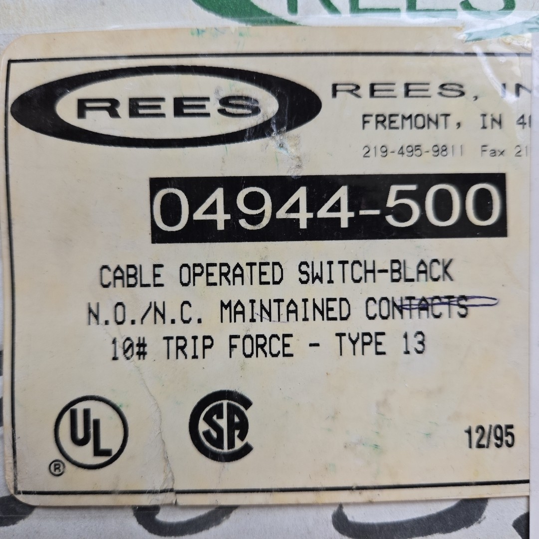 Rees 04944-500 Cable Operator Switch N.O. / N.C. Maintained Black 04944500 New