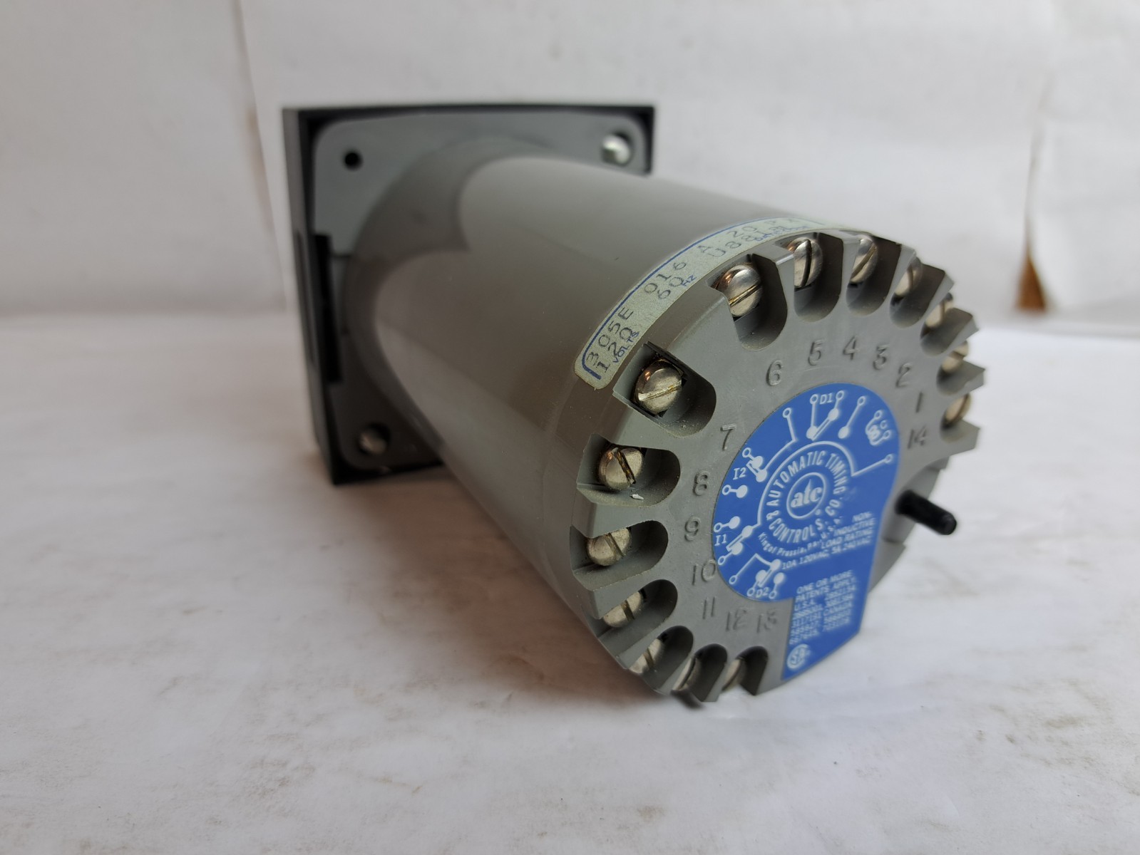 ATC 305E016A20PX Analog Reset Plug In Timer 30 Minute 305E-016-a-20-px